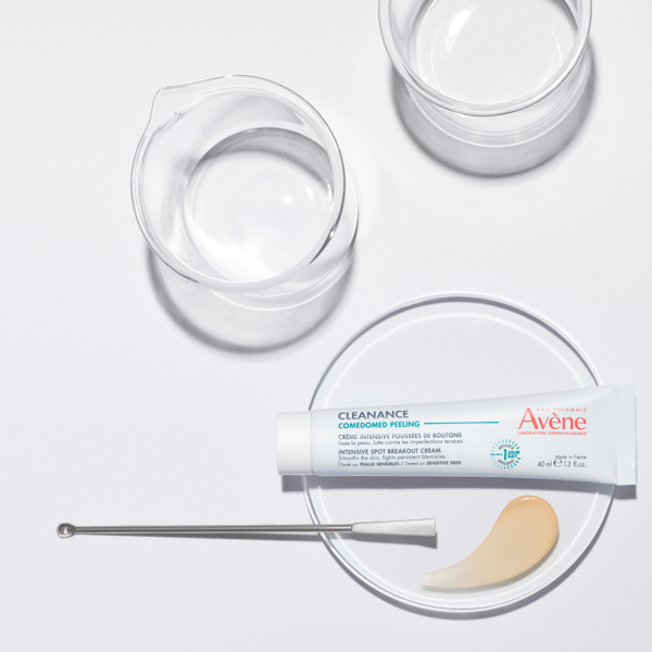 EAU THERMALE AVENE CLEANANCE COMEDOMED PEELING, intensyvaus poveikio kremas probleminei odai, 40 ml paveikslėlis