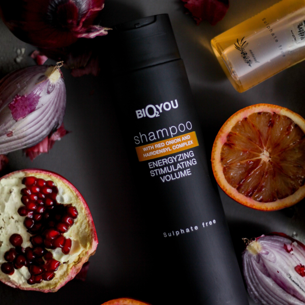 Bio2You natūralus šampūnas su Hairdensyl kompleksu ir raudonojo svogūno ekstraktu, 300 ml