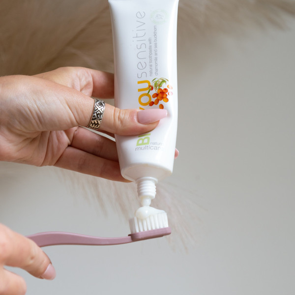 Bio2You Sensitive dantų pasta jautriems dantims, 100 ml