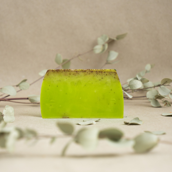 Bio2You rankų darbo muilas su liepžiedžių aromatu, 100 g