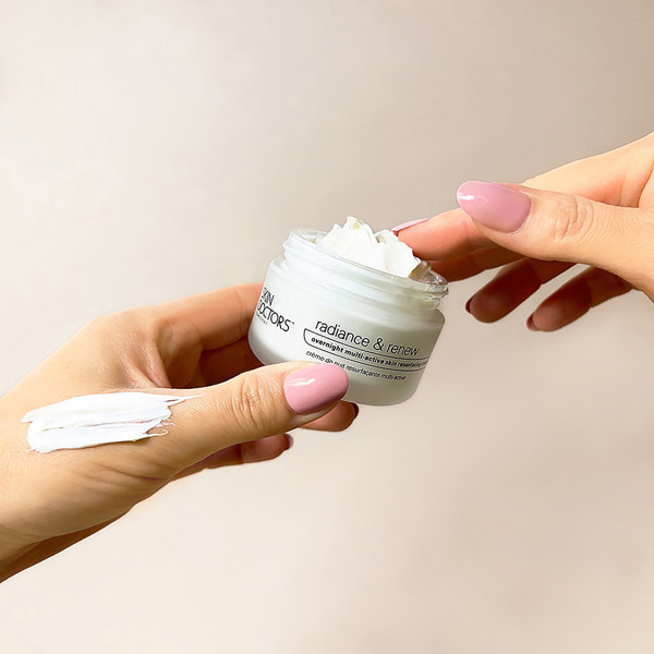 Skin Doctors, Radiance & Renew, rūgštinis pilingo kremas nuo odos nelygumų ir raukšlių, 50ml. Skin Doctors, Radiance & Renew, rūgštinis pilingo kremas nuo odos nelygumų ir raukšlių, 50ml.