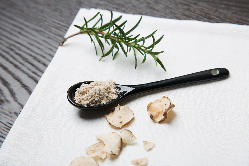 Natūralūs energijos ir sveikatos šaltiniai: kodėl šie augalai grįžta į virtuvę