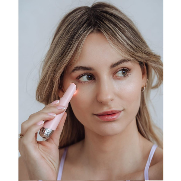 Beautifly akių ir lūpų srities masažuoklis Blink Blush, 1 vnt. Beautifly akių ir lūpų srities masažuoklis Blink Blush, 1 vnt.